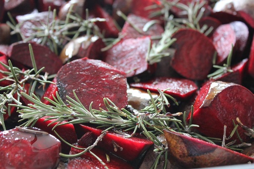 Kohlrabi and Beetroot with Tarragon and Yellow Lentils